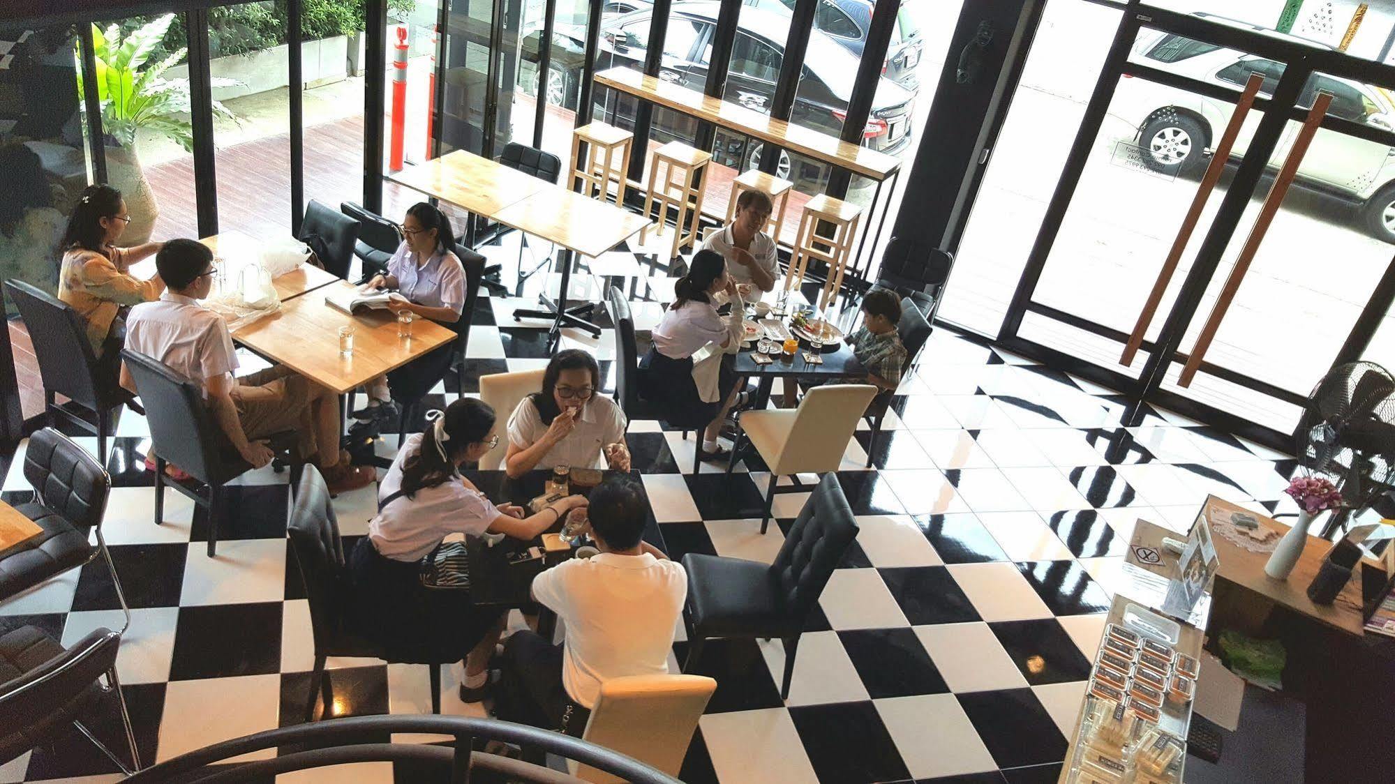 צ'ון בורי The Logbook Room And Cafe' מראה חיצוני תמונה